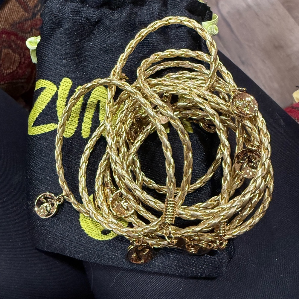 Zumba Fitness Gold Twist Bracelets